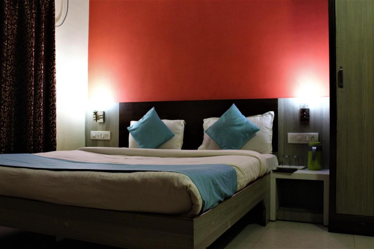 Hotel Park Lagoon Пурі Екстер'єр фото