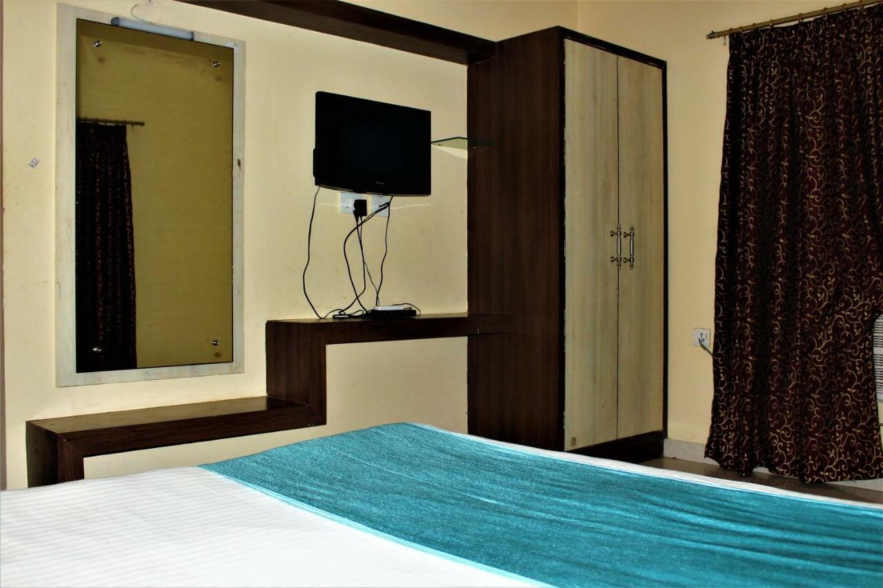 Hotel Park Lagoon Пурі Екстер'єр фото